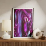 poster abstrait violet et blanc meuble.webp
