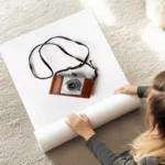 poster appareil photo vintage au sol.webp