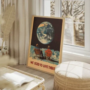 poster astronautes regardant la terre salon beige.webp