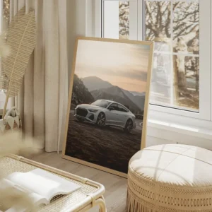 poster audi rs7 blanc salon beige.webp