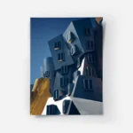 poster batiment moderne acier et or.webp