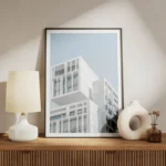 poster batiment moderne blanc meuble.webp