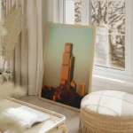 poster batiment moderne colore salon beige.webp