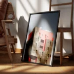 poster batiment moderne gris et rose encadre.webp