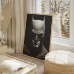 poster batman noir et blanc salon beige.webp
