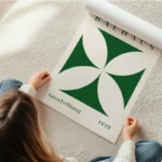 poster bauhaus croix verte en rouleau.webp