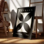 poster bauhaus quatre petales encadre.webp