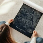 poster carte new delhi vintage en rouleau.webp