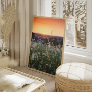 poster champs de fleurs blanches salon beige.webp