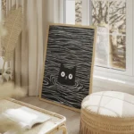 poster chat noir minimaliste salon beige.webp