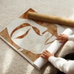 poster design geometrique beige et blanc enroule.webp
