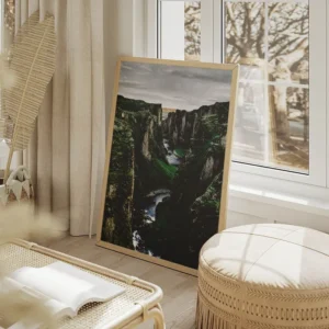 poster falaises vertes salon beige.webp