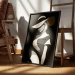poster femme elegante encadre.webp