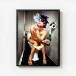 poster femme stylee toilettes modernes avec cadre.webp