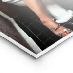 poster femme stylee toilettes modernes lightpanel.webp