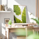 poster feuilles vertes lumineuses bureau.webp