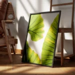 poster feuilles vertes lumineuses encadre.webp
