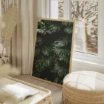 poster feuilles vertes monstera salon beige.webp