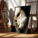poster fleur blanche delicate encadre.webp