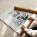 poster fleurs en noir et blanc enroule.webp