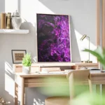 poster fleurs violettes bureau.webp