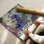 poster gustav klimt gris enroule.webp