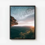 poster homme montagne coucher de soleil avec cadre.webp