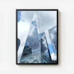 poster immeuble moderne en verre avec cadre.webp