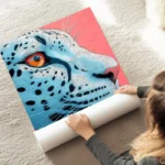 poster jaguar bleu et rose au sol.webp