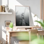 poster jetee en noir et blanc bureau.webp