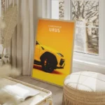 poster lamborghini urus jaune salon beige.webp