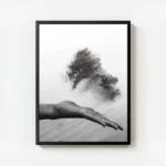 poster main qui repand du sable avec cadre.webp