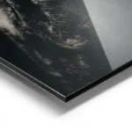 poster mains en priere aluminium.webp