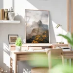 poster montagne avec fleurs jaunes bureau.webp