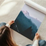 poster montagne brumeuse en rouleau.webp