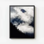 poster montagne embrumee avec cadre.webp