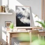poster montagne embrumee bureau.webp