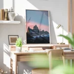poster montagne enneigee au clair de lune bureau.webp
