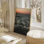 poster montagne enneigee au coucher de soleil salon beige.webp