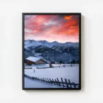 poster montagne enneigee au coucher du soleil avec cadre.webp