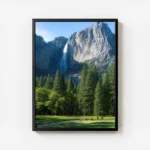 poster montagne et chute d eau avec cadre.webp