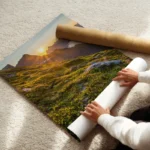 poster montagne et coucher de soleil enroule.webp