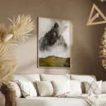 poster montagne grise en brume salon.webp