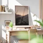 poster montagnes enneigees au coucher de soleil bureau.webp