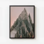 poster montagnes majestueuses avec cadre.webp