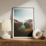 poster paysage alpin avec lac turquoise meuble.webp