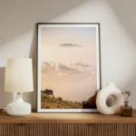 poster paysage montagne nuageux meuble.webp