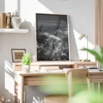 poster paysage montagneux en noir et blanc bureau.webp