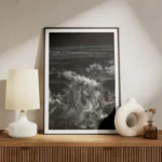 poster paysage montagneux en noir et blanc meuble.webp