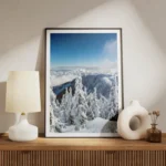 poster paysage montagneux enneige meuble.webp